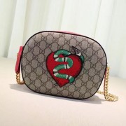 Best Gucci Limited Edition GG Supreme Mini Chain Bag 409535 VS00147