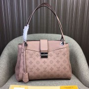 Best Quality Louis Vuitton Mahina Calfskin Sevres Bag Magnolia M41789 VS08764