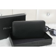 Copy Prada Rivet Leather Clutch P8039 Black VS01290
