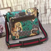 Fake Gucci Bengal GG Supreme messenger Bag 406408 VS03846