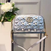 Fake Gucci GG Marmont Pearl Matelasse Shoulder Bag Silver Metallic 447632 VS05908