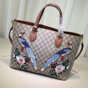 Gucci Exclusive Soft GG Supreme Tote 453705 VS09240