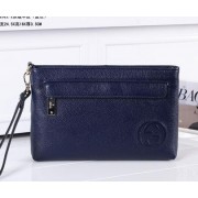 Gucci Grainy Leather Clutch 20222 Royal VS05622