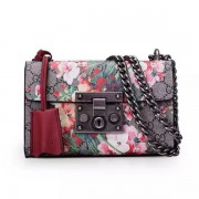 Gucci Padlock GG Supreme Shoulder Bags 409487 Burgundy VS04401