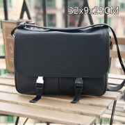 Knockoff Prada Grainy Calf Leather Messenger Bag VA0768 Black VS01362