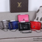 Louis Vuitton Croco Leather Twist Chain Wallet M92182 VS00067