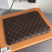Louis Vuitton Monogram Canvas Etui Voyage GM Fuchsia M43442 VS06543