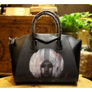 Replica Givenchy Antigona Bag Saffiano Leather G9981 Madonna VS03970
