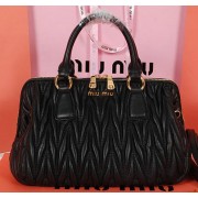 Top miu miu Matelasse Nappa Leather Top-handle Bag M88007 Black VS01455