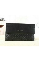 PRADA Weave Leather Clutch P88082 Black VS02206