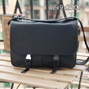 Knockoff Prada Grainy Calf Leather Messenger Bag VA0768 Black VS01362