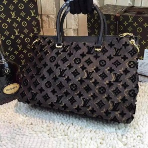 Replica Louis Vuitton Veau Cachemire Pallas Tote Bag M50066 Black VS09031